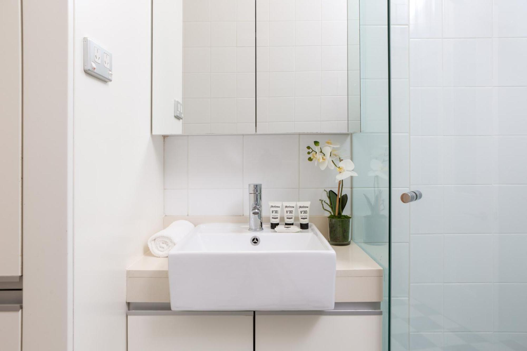 Apartment Ravenscourt S Close To Everything