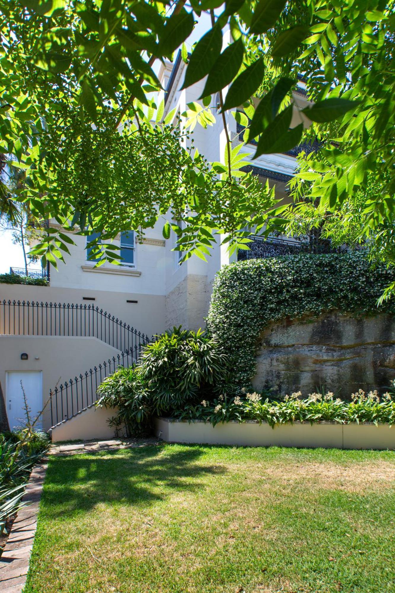 Apartment Ravenscourt S Close To Everything *