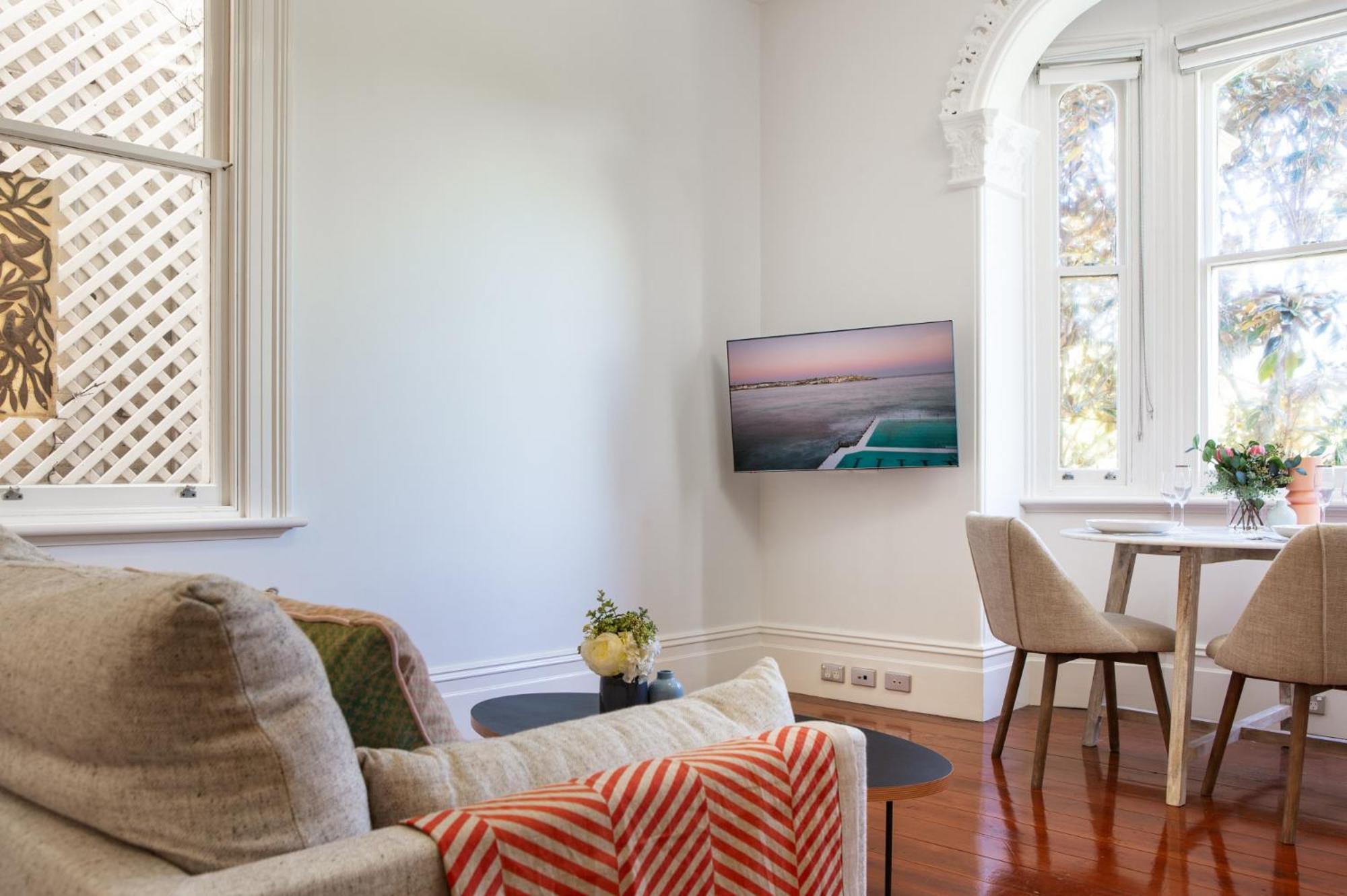 Apartment Ravenscourt S Close To Everything Sydney